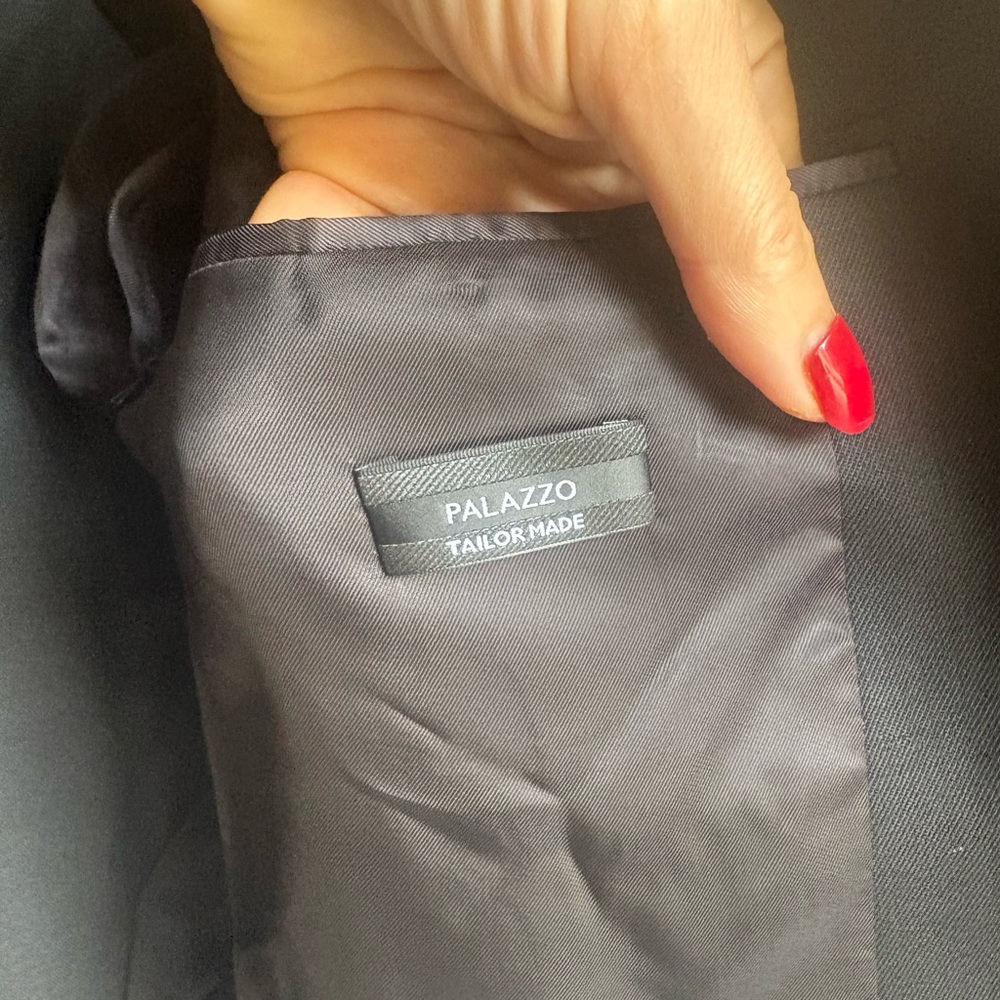 Authentic VERSACE Black Men's Blazer - Picture 6 of 7